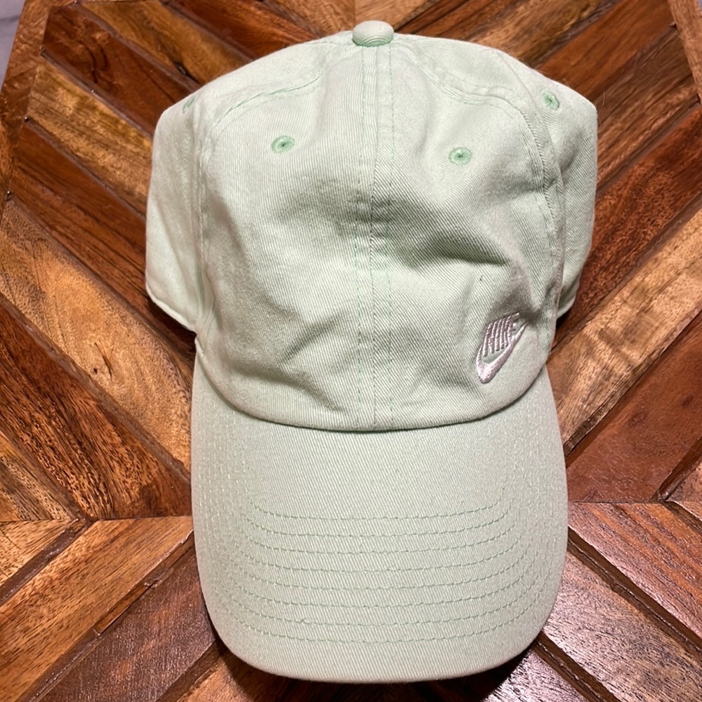Lime Ice Nike Women’s Sportswear Heritage86 Hat